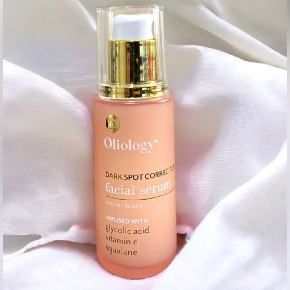 RARE & Discontinued! New Oliology Dark Spot correcter facial serum
